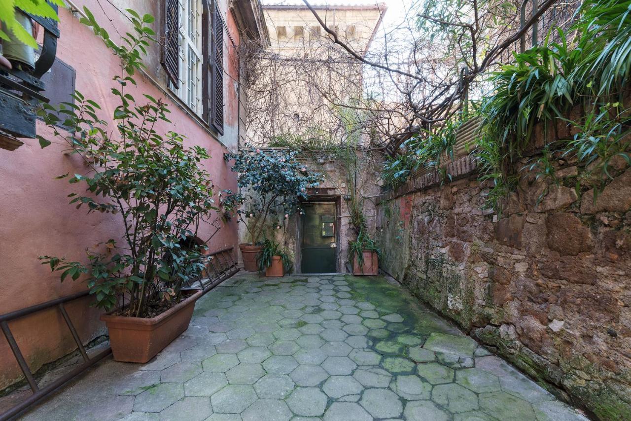 Domus Claudiae * Rom